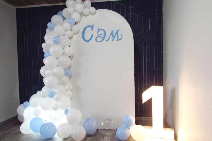 Декор детской фотозоны 1 год